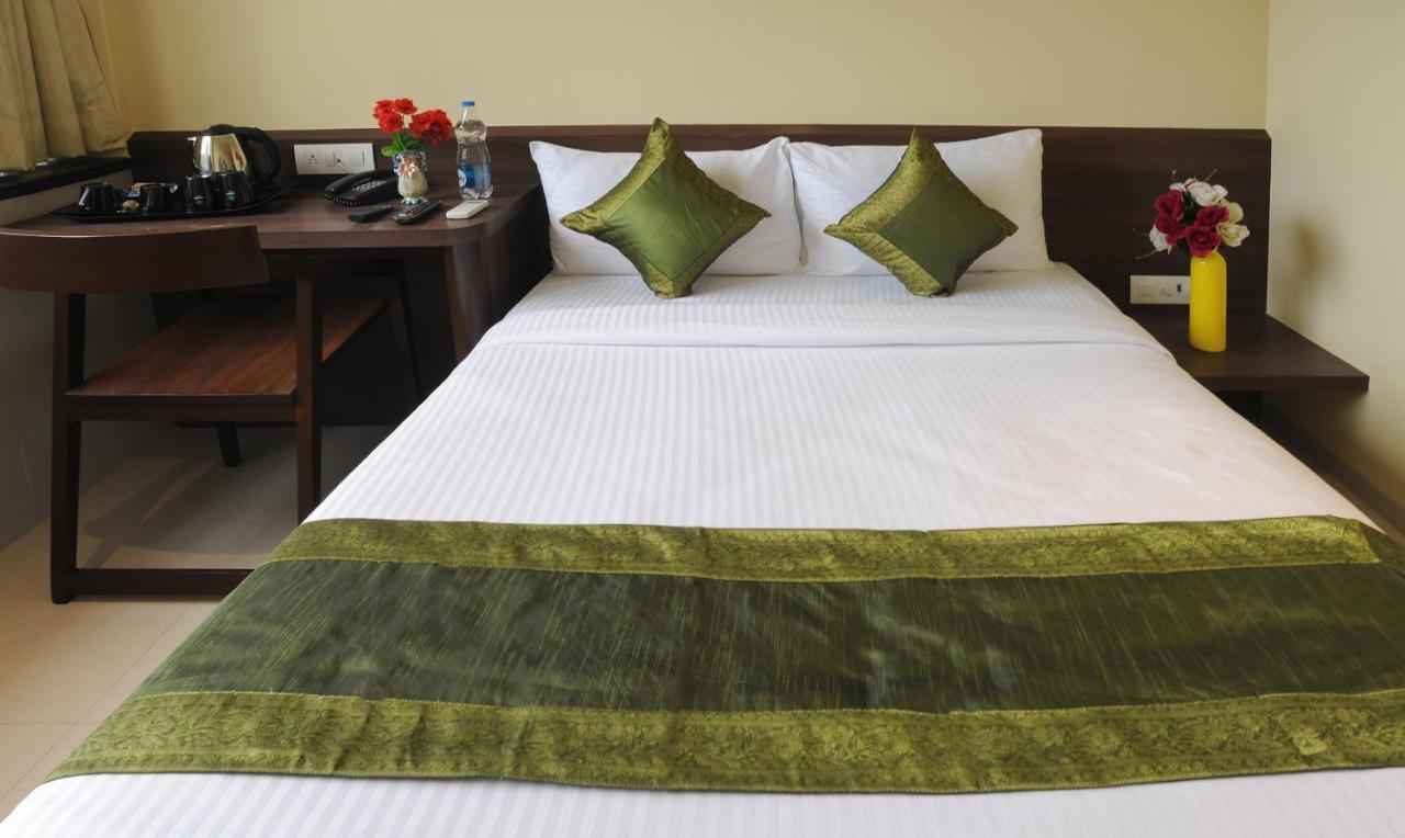 Treebo Balaji Residency Hotel Kolhapur Exterior photo