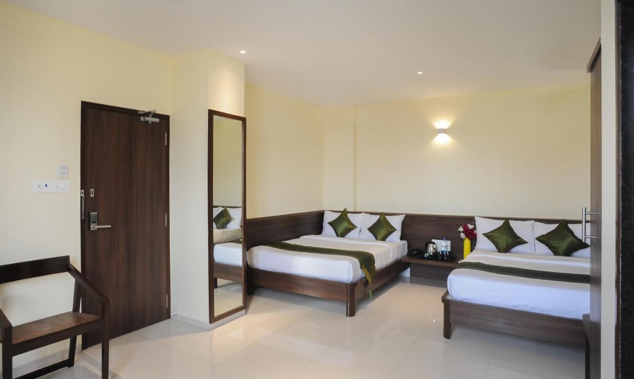 Treebo Balaji Residency Hotel Kolhapur Exterior photo