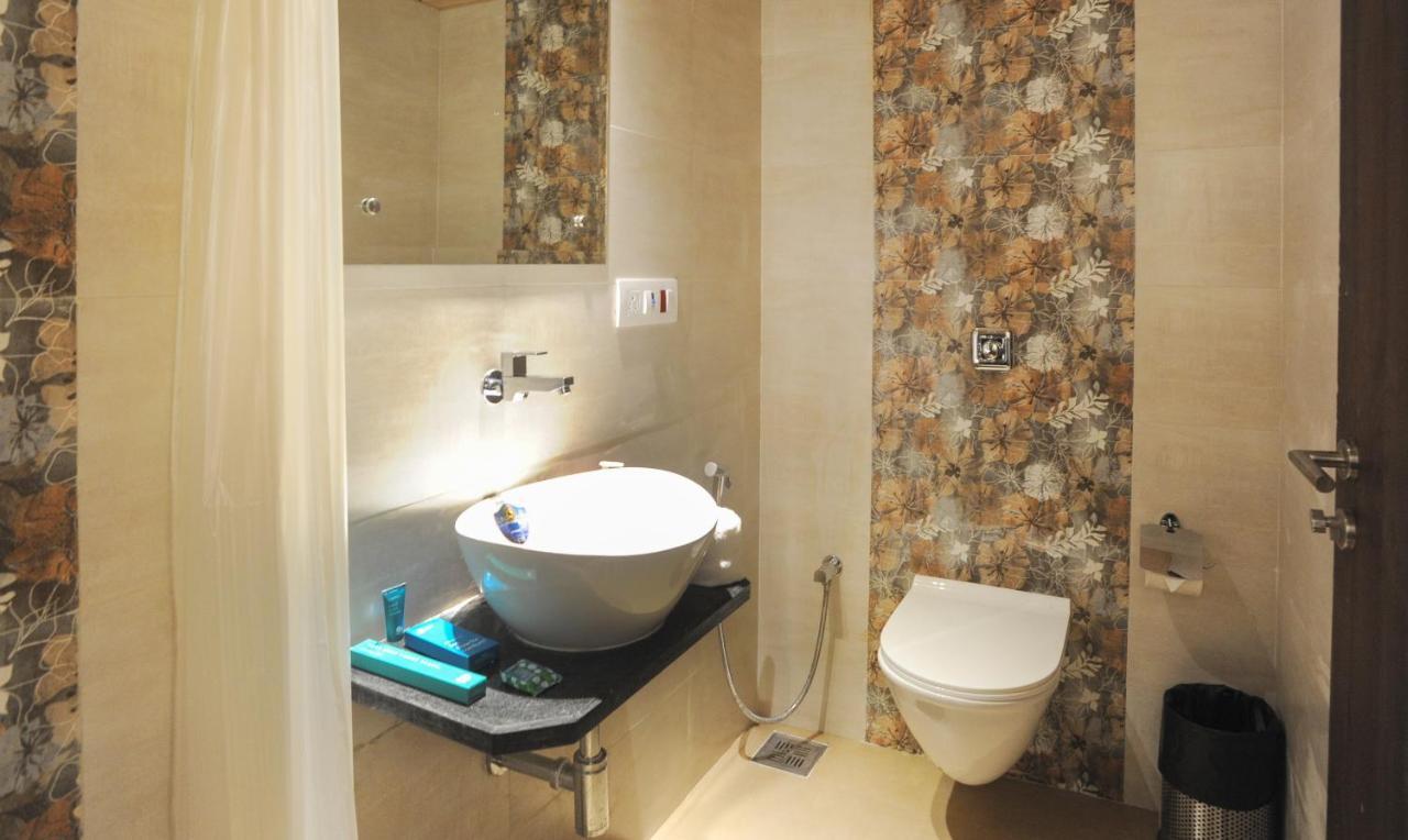 Treebo Balaji Residency Hotel Kolhapur Exterior photo
